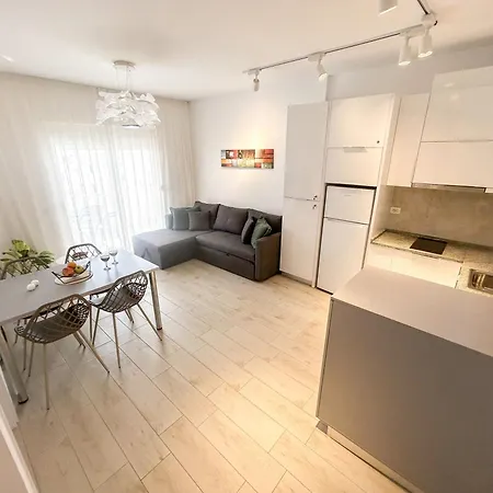 Supreme 792 Apartment Golem (Tirana)